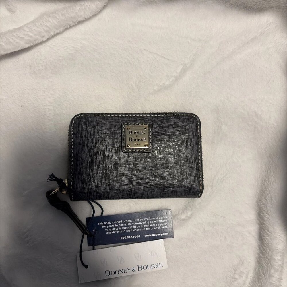 Dooney & Bourke Saffiano Large Zip Around Credit Card Case Wallet - NWT (New)